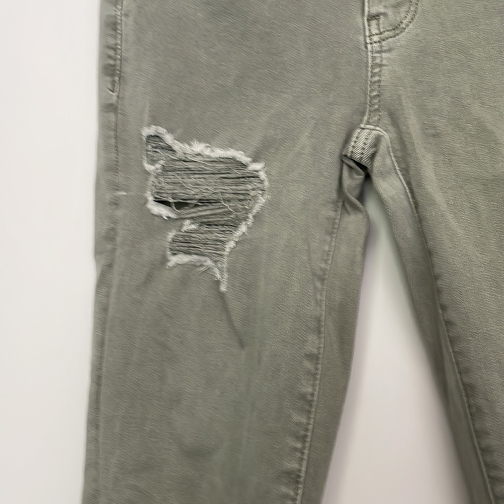 Distressed jeans - Picture 2 of 3